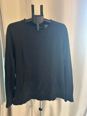 Lululemon Black Women’s Scuba Crew Neck Sweatshirt 18